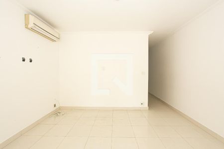 Sala 1 de casa para alugar com 3 quartos, 270m² em Vila Carrão, São Paulo