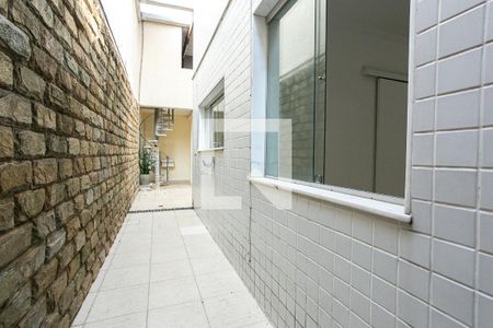 Casa à venda com 270m², 3 quartos e 2 vagasCorredor