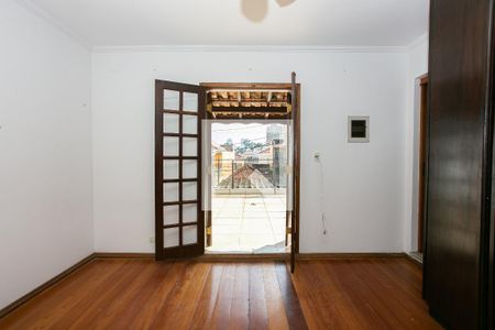 Casa à venda com 270m², 3 quartos e 2 vagasSuíte