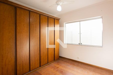 Quarto 1 de casa à venda com 3 quartos, 270m² em Vila Carrão, São Paulo