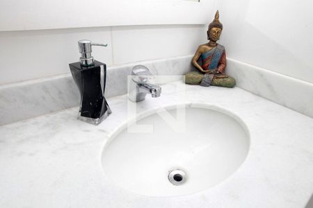 Apartamento para alugar com 200m², 3 quartos e 3 vagasBanheiro Quarto 1 Suíte