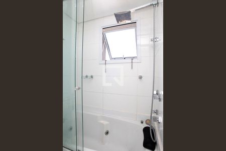 Apartamento para alugar com 200m², 3 quartos e 3 vagasBanheiro Quarto 1 Suíte