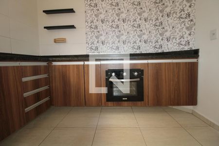 Casa de condomínio para alugar com 70m², 2 quartos e 2 vagasCozinha