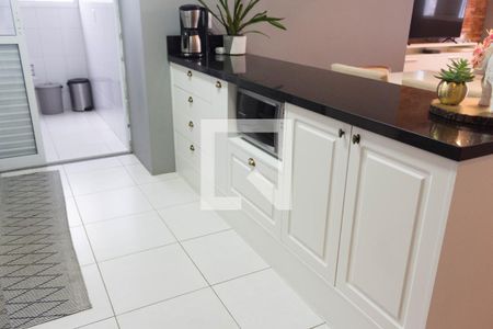 Apartamento à venda com 74m², 3 quartos e 2 vagasCozinha