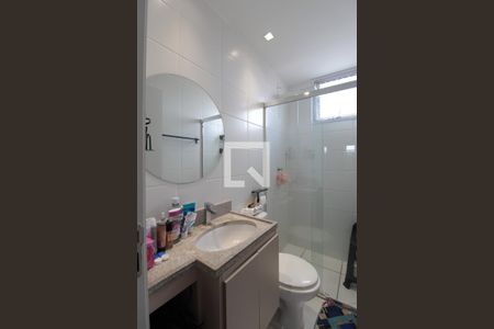 Apartamento para alugar com 65m², 2 quartos e 2 vagasBanheiro Social