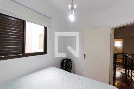 Casa à venda com 196m², 2 quartos e 6 vagas Casa à venda com 196m², 2 quartos e 6 vagasQuarto