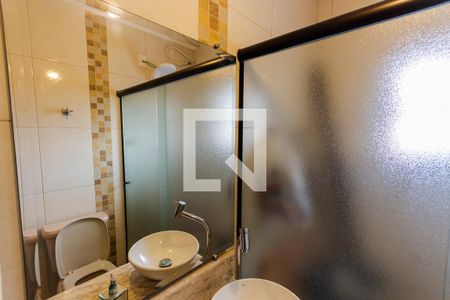 Casa à venda com 196m², 2 quartos e 6 vagas Casa à venda com 196m², 2 quartos e 6 vagasBanheiro-Espelho