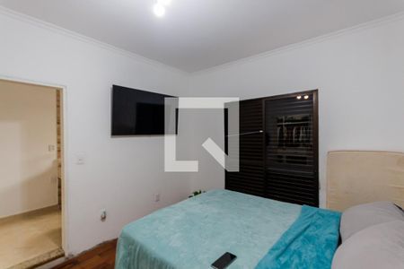 Casa à venda com 196m², 2 quartos e 6 vagas Casa à venda com 196m², 2 quartos e 6 vagasSuíte