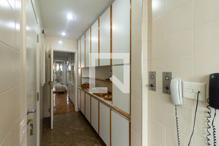 Apartamento à venda com 176m², 3 quartos e 3 vagasCozinha