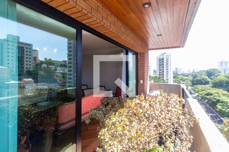 Apartamento à venda com 176m², 3 quartos e 3 vagasVaranda