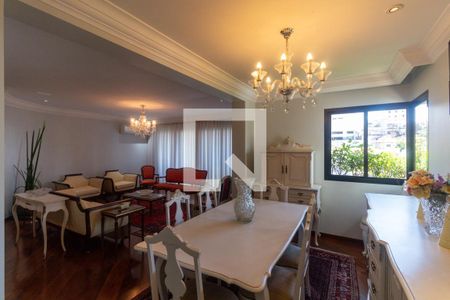 Apartamento à venda com 176m², 3 quartos e 3 vagasSala