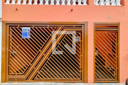 Casa para alugar com 125m², 2 quartos e 2 vagas Casa para alugar com 125m², 2 quartos e 2 vagasFachada