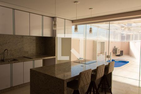 Casa de condomínio à venda com 138m², 3 quartos e 1 vaga Casa de condomínio à venda com 138m², 3 quartos e 1 vagaCOZINHA