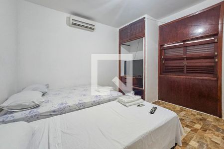 Suite 1 de casa para alugar com 7 quartos, 260m² em Loteamento Joao Batista Juliao, Guarujá