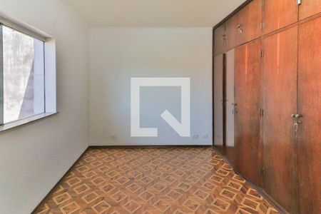 Casa à venda com 261m², 5 quartos e 5 vagas Casa à venda com 261m², 5 quartos e 5 vagasQuarto 04