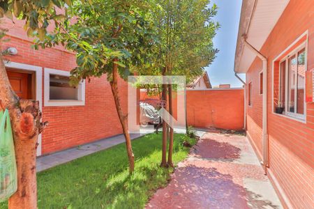 Casa à venda com 261m², 5 quartos e 5 vagas Casa à venda com 261m², 5 quartos e 5 vagasQuintal / Lavanderia