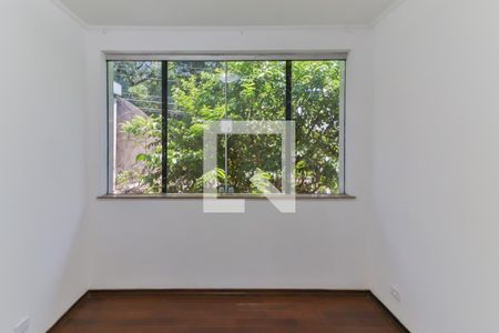 Casa à venda com 261m², 5 quartos e 5 vagas Casa à venda com 261m², 5 quartos e 5 vagasQuarto 03