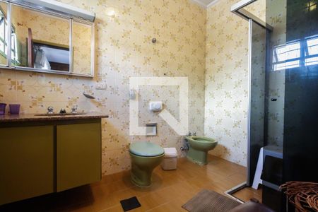 Casa à venda com 200m², 4 quartos e 2 vagasBanheiro Suíte 