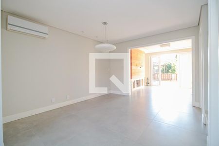 Sala de casa de condomínio para alugar com 3 quartos, 172m² em Hípica, Porto Alegre