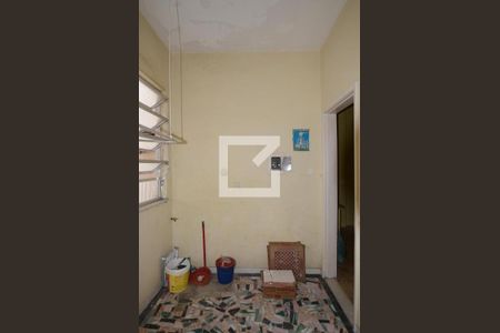 Apartamento à venda com 75m², 2 quartos e 1 vagaÁrea de Serviço