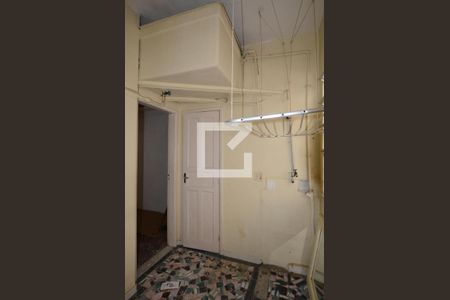 Apartamento à venda com 75m², 2 quartos e 1 vagaÁrea de Serviço