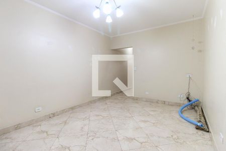 Casa para alugar com 180m², 3 quartos e 2 vagasSala