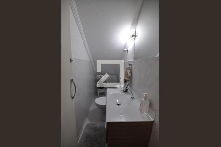 Lavabo de casa de condomínio para alugar com 2 quartos, 72m² em Vila Nilo, São Paulo