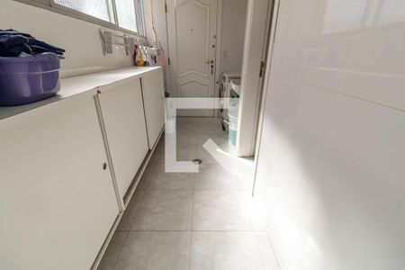 Apartamento para alugar com 198m², 3 quartos e 1 vaga Apartamento para alugar com 198m², 3 quartos e 1 vagaLavanderia