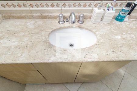 Apartamento para alugar com 198m², 3 quartos e 1 vaga Apartamento para alugar com 198m², 3 quartos e 1 vagaBanheiro 1 - Suíte