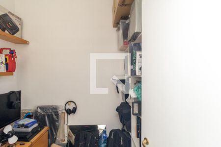 Apartamento para alugar com 198m², 3 quartos e 1 vaga Apartamento para alugar com 198m², 3 quartos e 1 vagaQuarto de Serviço