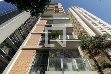 Apartamento para alugar com 198m², 3 quartos e 1 vaga Apartamento para alugar com 198m², 3 quartos e 1 vagaFachada