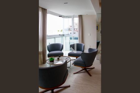 Sala de apartamento à venda com 3 quartos, 147m² em Barra da Tijuca, Rio de Janeiro