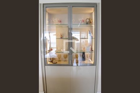 Apartamento à venda com 147m², 3 quartos e sem vaga Apartamento à venda com 147m², 3 quartos e sem vagaCristaleira