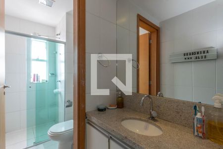 Banheiro de apartamento para alugar com 3 quartos, 88m² em Nova Suíça, Belo Horizonte