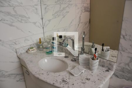 Apartamento à venda com 156m², 4 quartos e 3 vagasBanheiro Suite 1