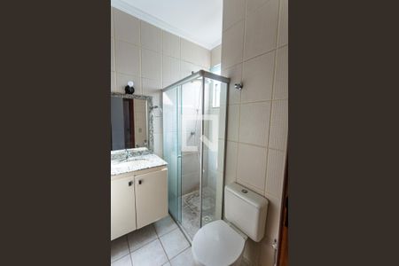 Banheiro da Suíte de apartamento para alugar com 3 quartos, 80m² em Palmares, Belo Horizonte