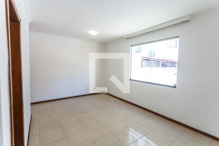 Sala de apartamento para alugar com 3 quartos, 80m² em Palmares, Belo Horizonte