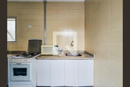 Apartamento para alugar com 147m², 3 quartos e 2 vagas Apartamento para alugar com 147m², 3 quartos e 2 vagasCozinha e Área de Serviço