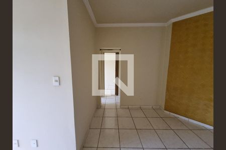 Corredor de apartamento para alugar com 2 quartos, 70m² em Vaz Lobo, Rio de Janeiro