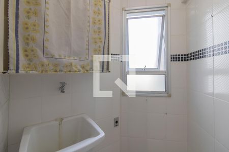 Apartamento para alugar com 60m², 3 quartos e 1 vagaÁrea de Serviço