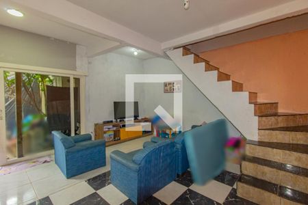 Casa à venda com 80m², 4 quartos e 3 vagas Casa à venda com 80m², 4 quartos e 3 vagasSala 2