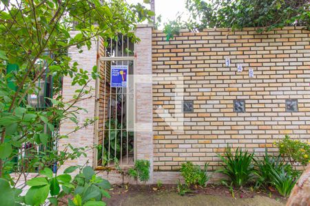 Casa à venda com 80m², 4 quartos e 3 vagas Casa à venda com 80m², 4 quartos e 3 vagasFachada