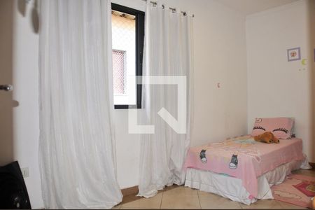 Casa à venda com 229m², 3 quartos e 5 vagas Casa à venda com 229m², 3 quartos e 5 vagasQuarto 02 com Suite