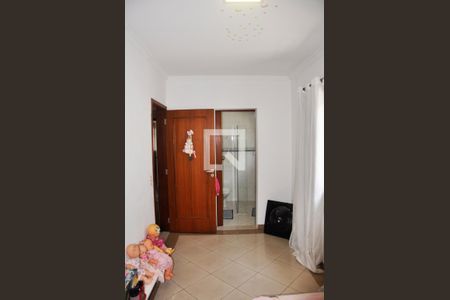 Casa à venda com 229m², 3 quartos e 5 vagas Casa à venda com 229m², 3 quartos e 5 vagasQuarto 02 com Suite