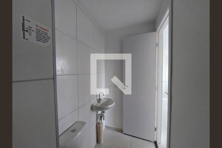 Apartamento para alugar com 36m², 2 quartos e sem vaga Apartamento para alugar com 36m², 2 quartos e sem vagaBanheiro