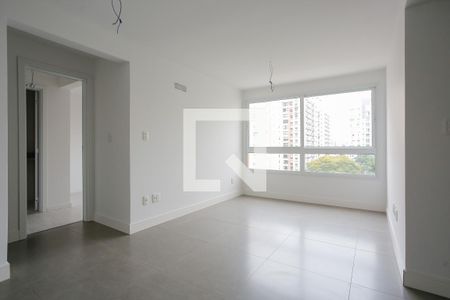 Sala de apartamento à venda com 1 quarto, 51m² em Passo da Areia, Porto Alegre
