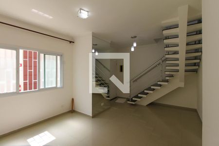 Sala de casa de condomínio para alugar com 3 quartos, 99m² em Vila Lúcia, São Paulo