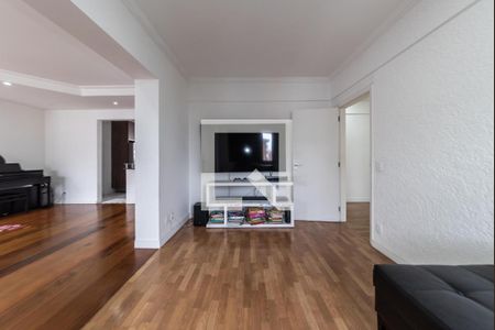 Sala de TV de apartamento à venda com 3 quartos, 200m² em Vila Gilda, Santo André
