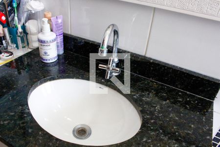 Banheiro de casa à venda com 3 quartos, 1904500m² em Jardim Colombo, São Paulo