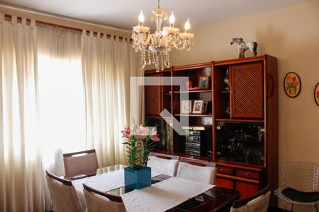 Casa à venda com 1904500m², 3 quartos e 2 vagas Casa à venda com 1904500m², 3 quartos e 2 vagasSala de Jantar